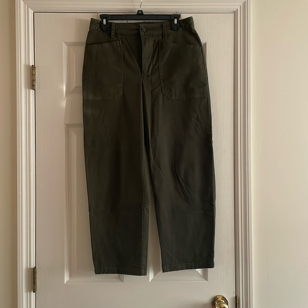 Universal Thread Green Chinos